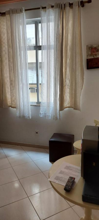 Maravilhoso Sala E Quarto Completo Na Quadra Da Praia De Copacabana Posto 5 Apartamento *